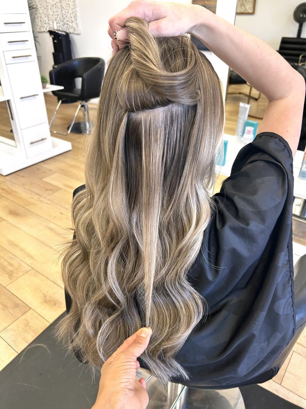 Hand tied weft custom blended at the chair, half up reveal